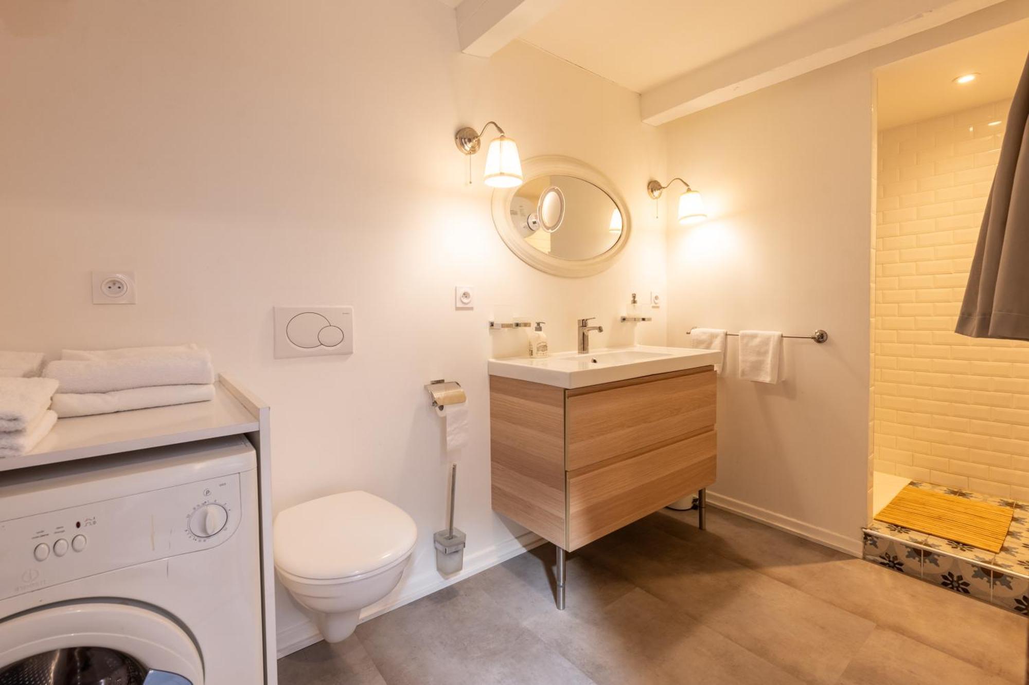 Sous Les Toits D'Annecy, Un Appartement Irresistible Pour 1 A 6 Personnes En Plein Coeur De Ville Exterior photo
