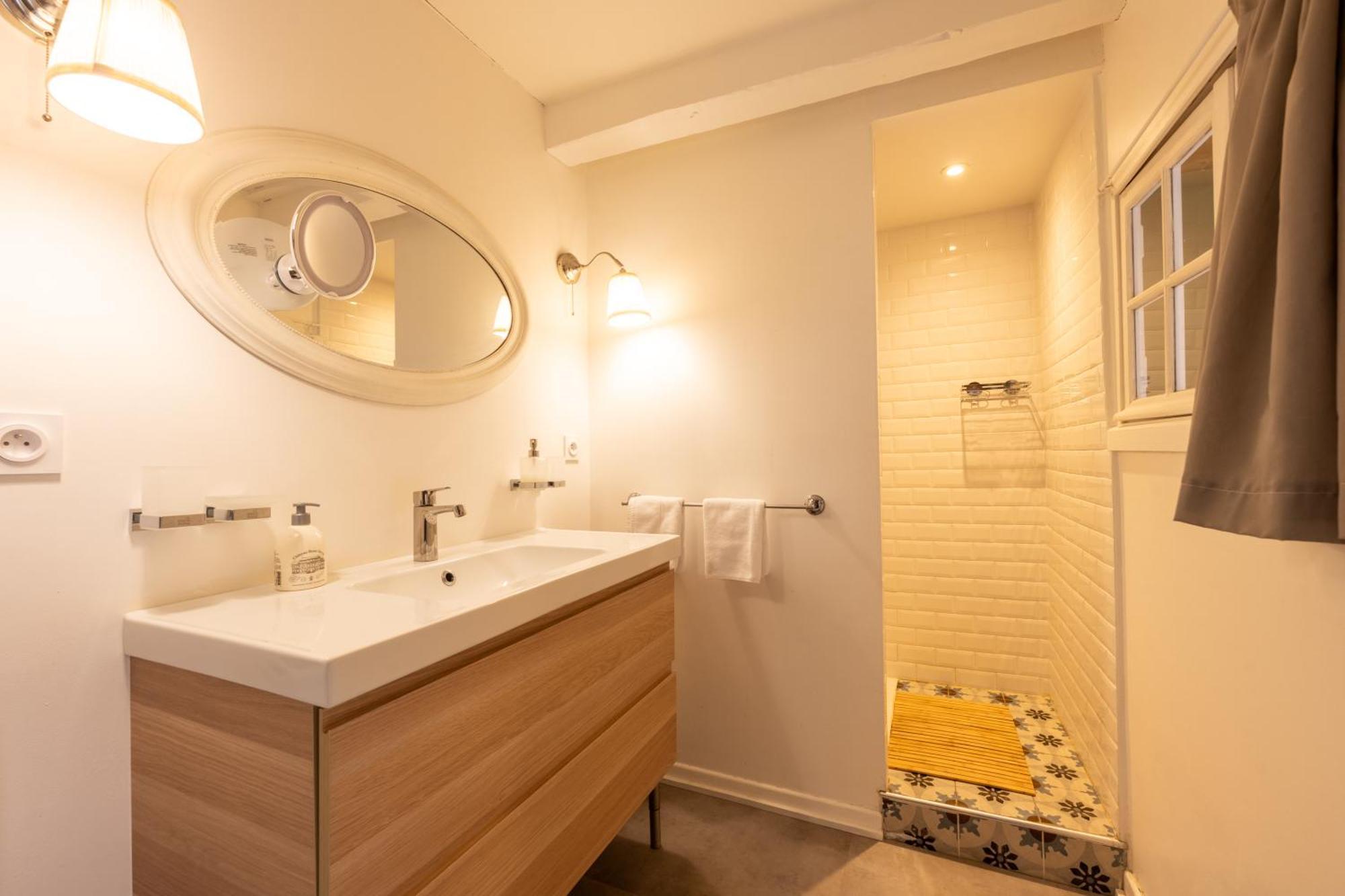 Sous Les Toits D'Annecy, Un Appartement Irresistible Pour 1 A 6 Personnes En Plein Coeur De Ville Exterior photo